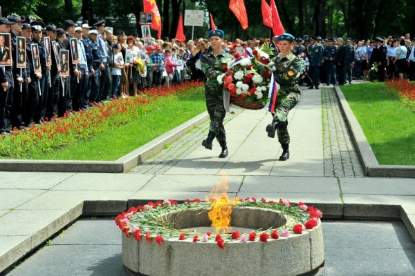 Мемориал огонь вечной славы Великий Новгород