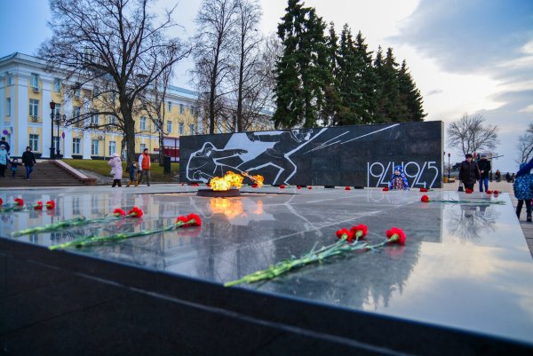 Нижегородский Кремль вечный огонь Нижний Новгород