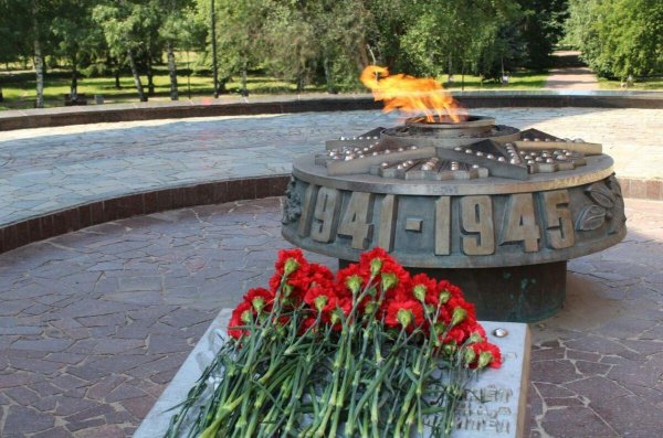 Вечный огонь на автозаводе в Нижнем Новгороде