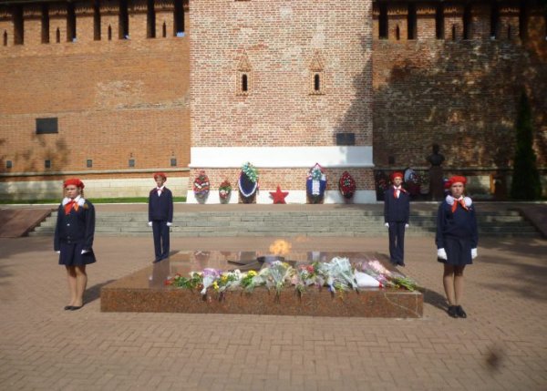 Детский караул вечный огонь Смоленск