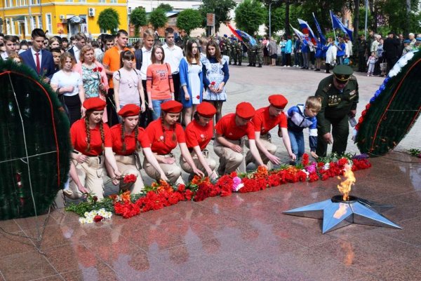 Юнармия вечный огонь