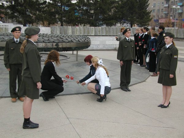 Караул у вечного огня Ростов