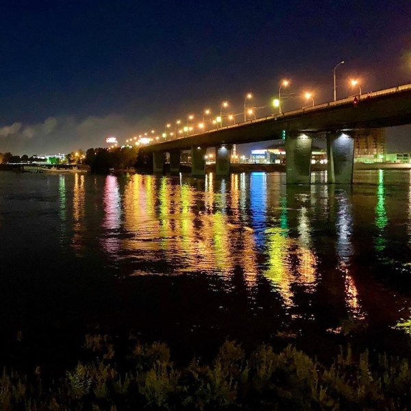 Набережная Оби Новосибирск ночью