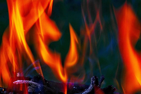 Пылающий огонь