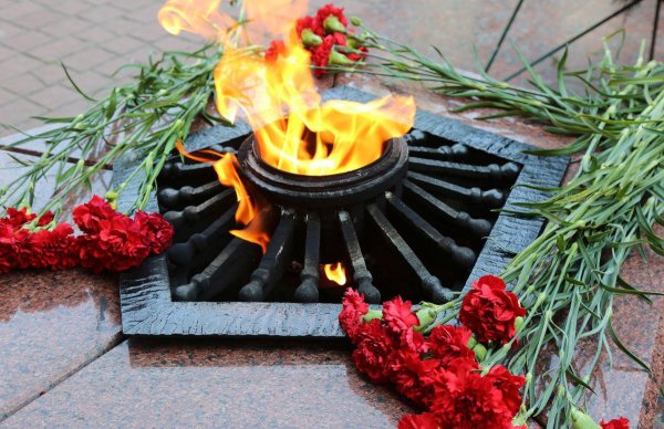 Вечный огонь Севастополь