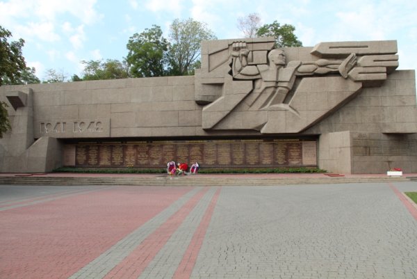 Мемориал вечный огонь Севастополь