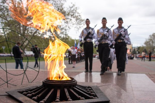 Вечный огонь Севастополь