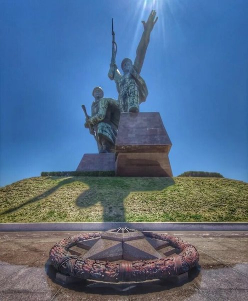 Мемориал вечный огонь Севастополь