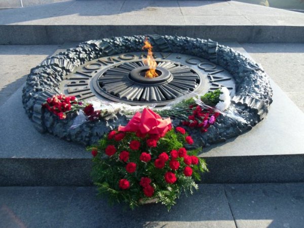 Киев мемориальный комплекс парк вечной славы