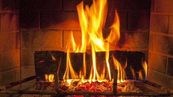 Огонь в камине