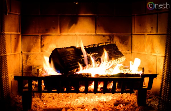 Настоящий камин огонь