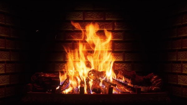 Пламя в камине