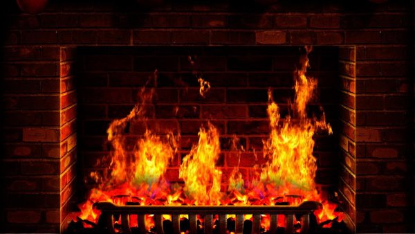 Огонь в кирпичном камине