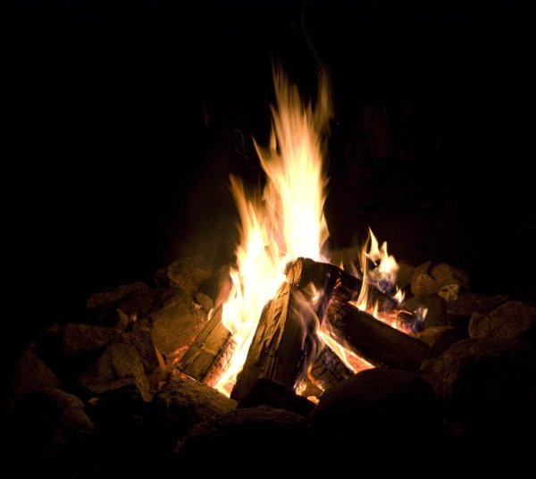 Огонь в камине