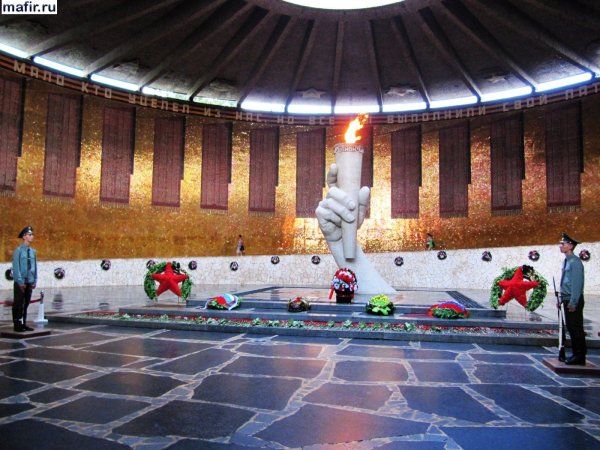 Вечный огонь Волгоград Мамаев Курган