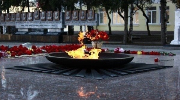 Мемориал вечный огонь Сыктывкар