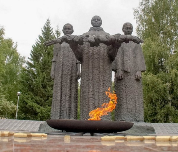 Мемориал вечный огонь Сыктывкар