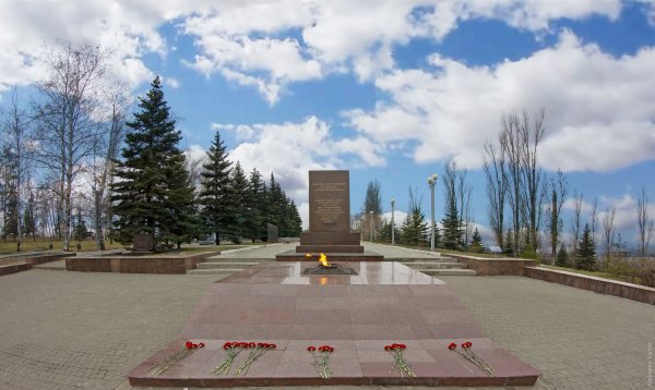 Парк Победы Киров вечный огонь