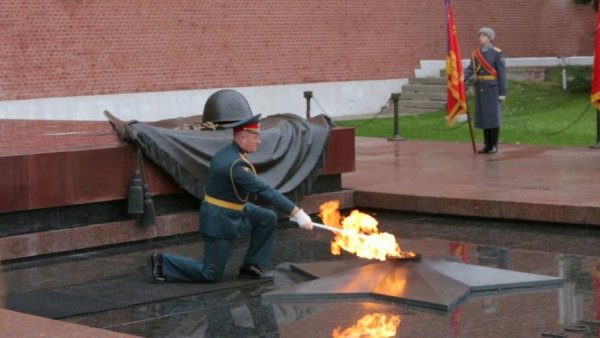 Новосибирск монумент славы могила неизвестного солдата