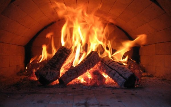 Огонь в русской печке