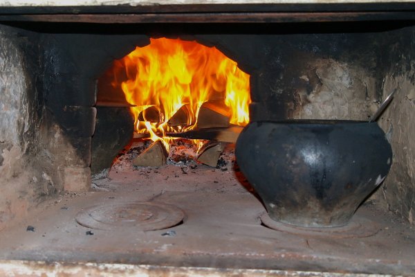 Огонь в русской печке