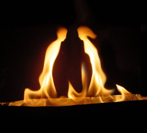 Двое в огне