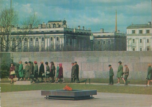 Ленинград. Памятник «борцам революции» на Марсовом поле