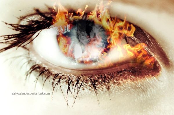 Огонь отражается в глазах