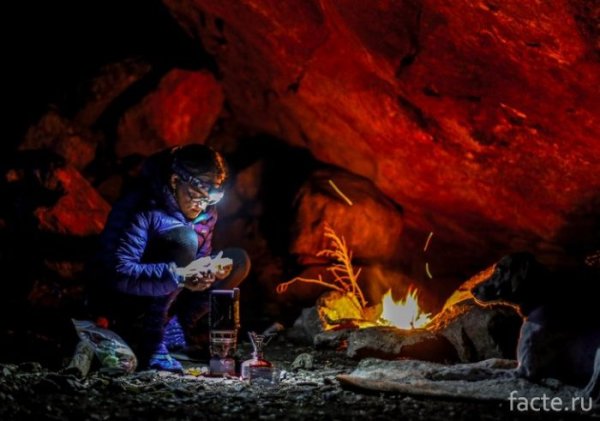Костер в пещере