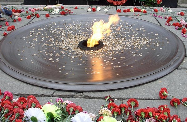 Вечный огонь Новосибирск монумент славы