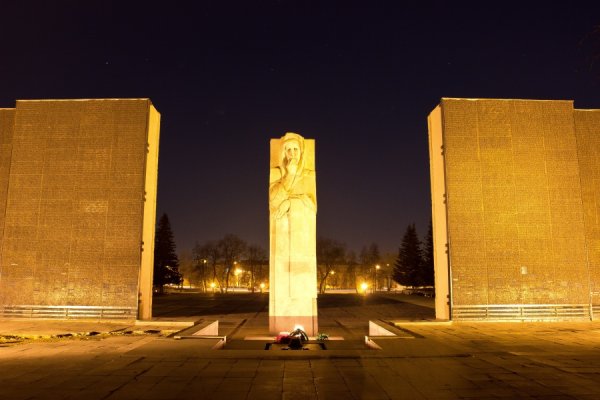 Монумент славы Новосибирск