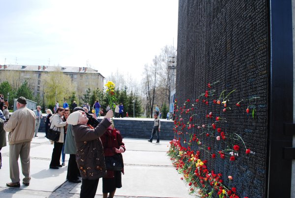 Монумент славы Новосибирск