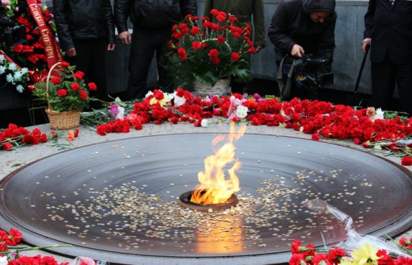 Вечный огонь Новосибирск