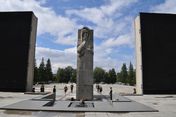 Монумент воинской славы Новосибирск