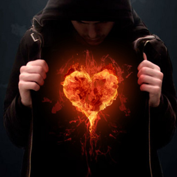 Сердце горит