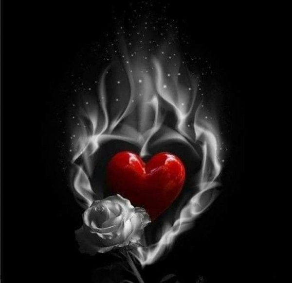 Красивое разбитое сердце