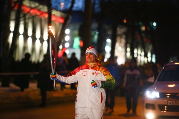 Эстафета олимпийского огня 2014 Александр Зубков