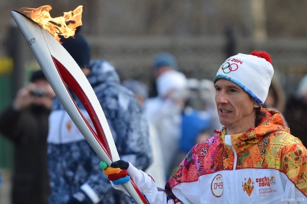 Олимпийский факелоносец Сочи 2014