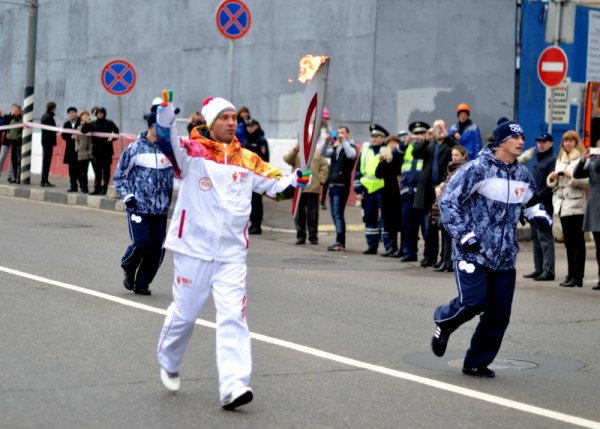 Факелоносцы олимпийского огня 2021