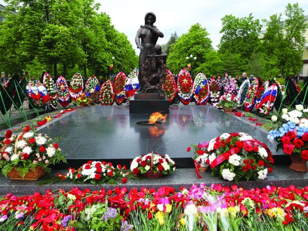 Мемориальный комплекс вечный огонь Белгород