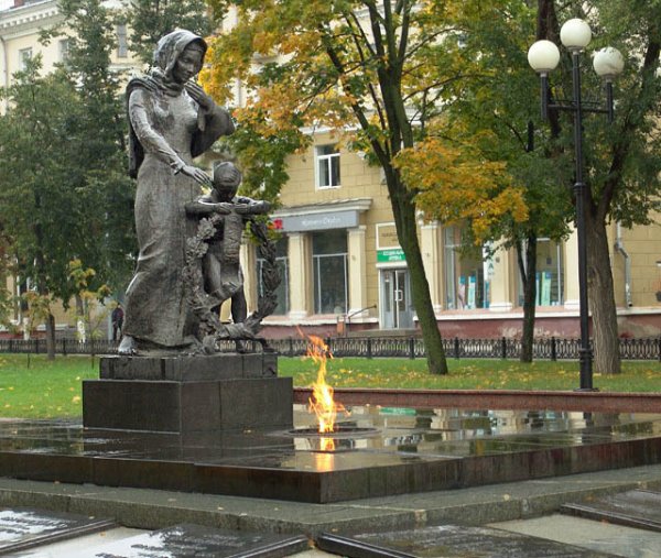 Соборная площадь Белгород вечный огонь