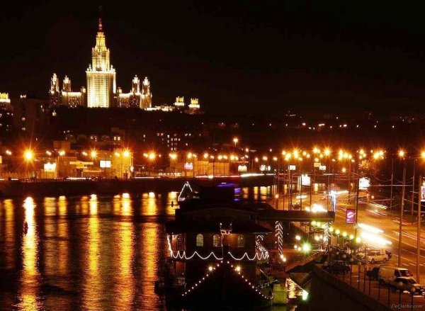 Светлая ночь в Москве