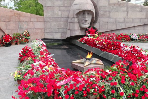 Вечный огонь Самара площадь славы