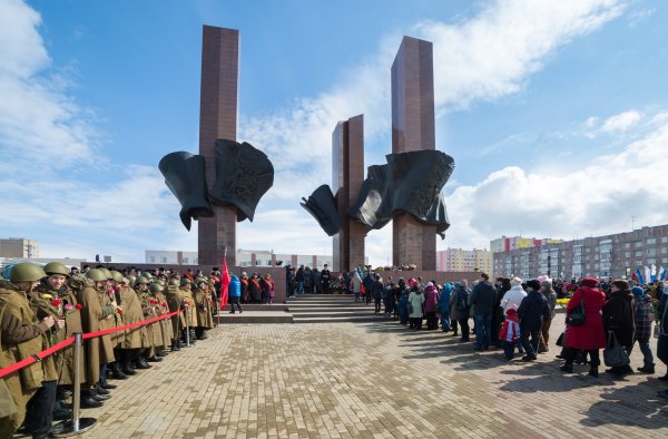 Вечный огонь новый Уренгой