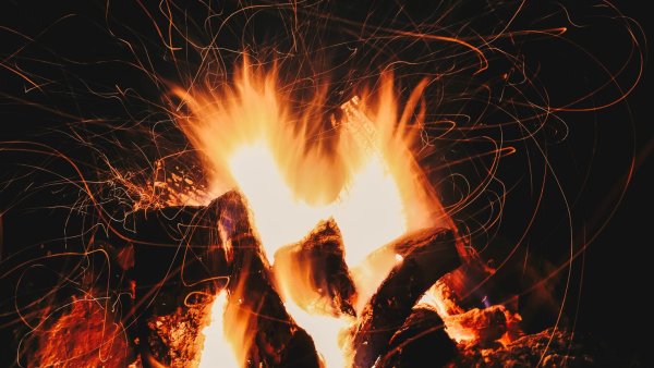 Темный огонь