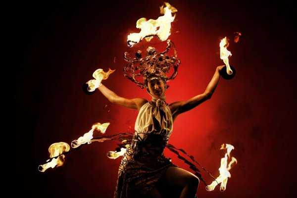 Жонглирование огнем