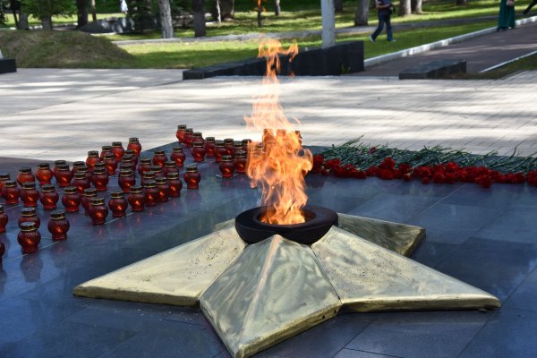 Мемориал памяти «вечный огонь» Альметьевска
