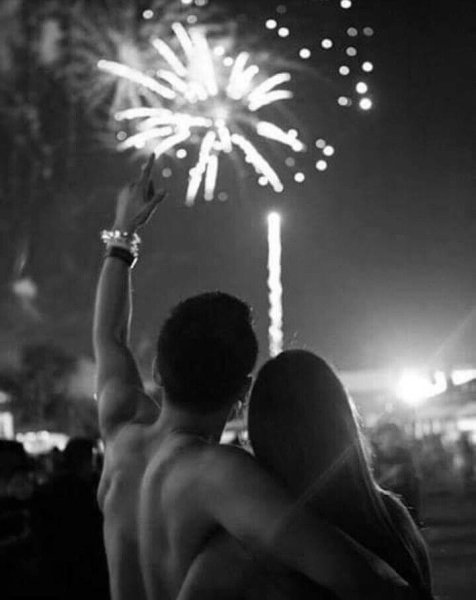 Влюбленные салют