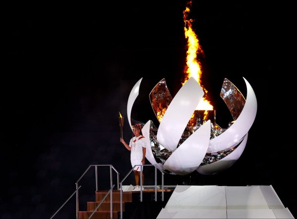 Олимпийский огонь Токио 2020