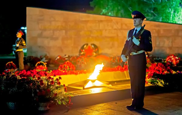 Вечный огонь СПБ караул